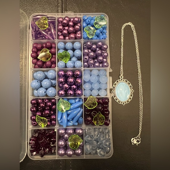 Jewelry - Craft Beads, IRIS BED - NO BUGS, Jewelry Supplies, loose bulk beads